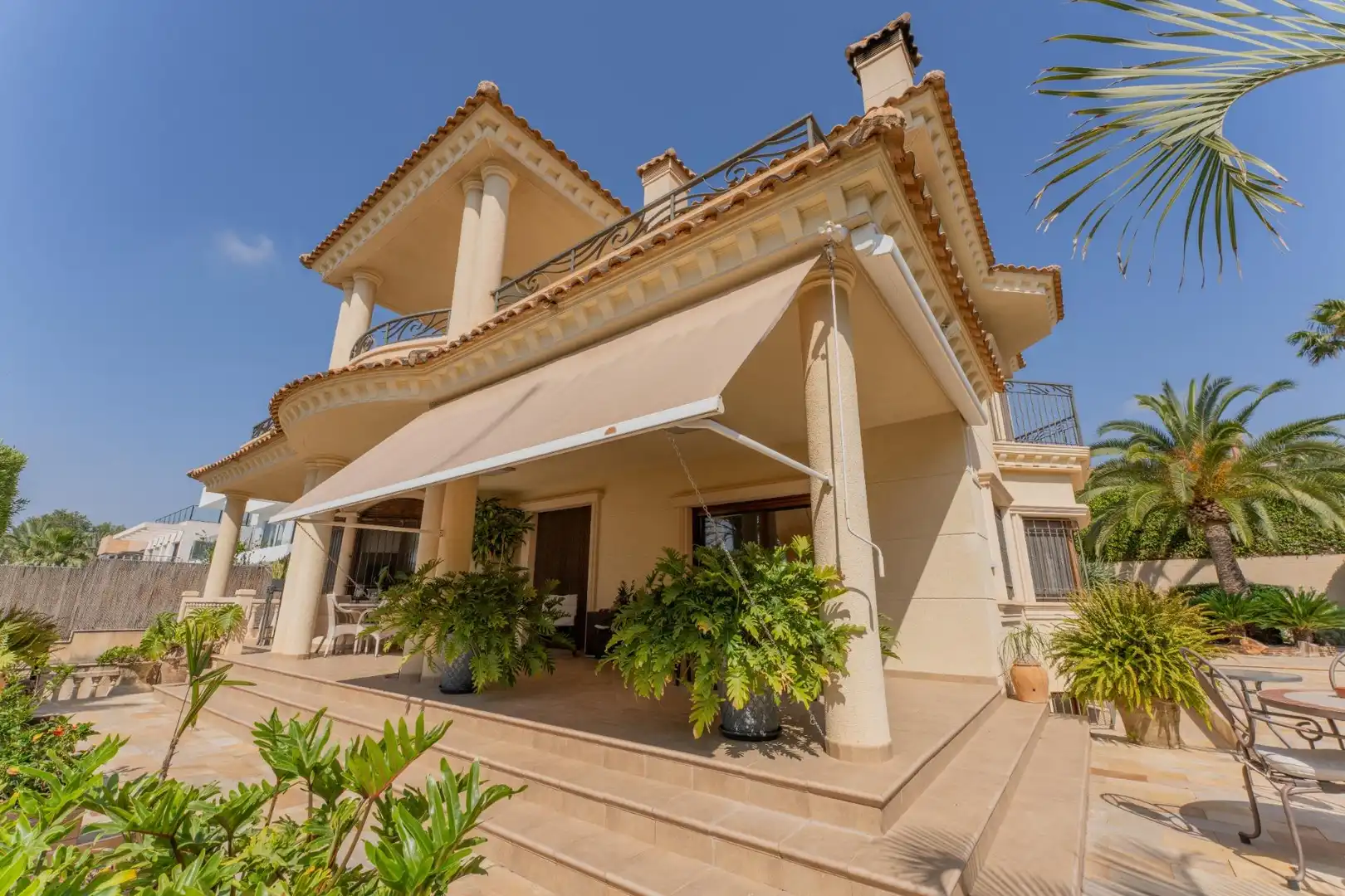 Exterior view of Houses for sale in Elche / Elx  with Air Conditioner, Heating and Private garden