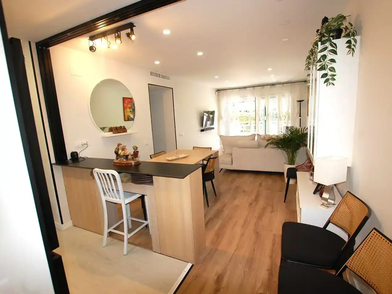 Sala de estar de Piso en venta en Castelldefels con Aire acondicionado y Piscina