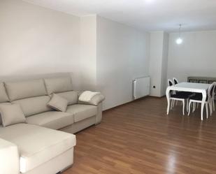 Sala d'estar de Pis de lloguer en Alcañiz amb Aire condicionat, Calefacció i Moblat