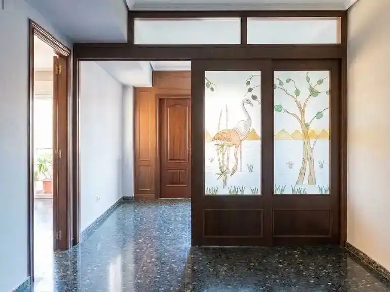 Wohnung zum Verkauf in  Valencia Capital mit Klimaanlage und Balkon