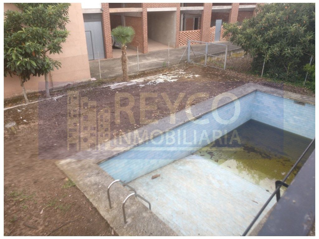 Swimming pool of House or chalet for sale in Tricio  with Private garden and Swimming Pool