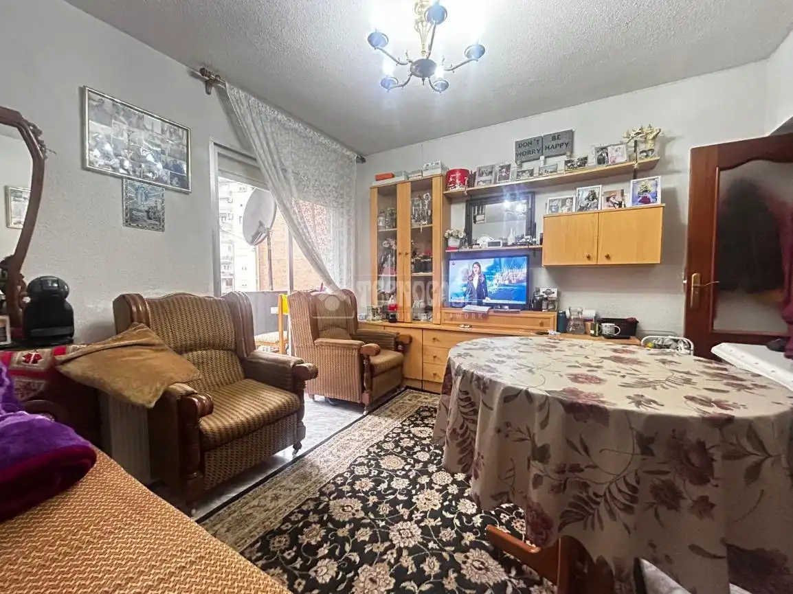 Sala de estar de Piso en venta en Madrid