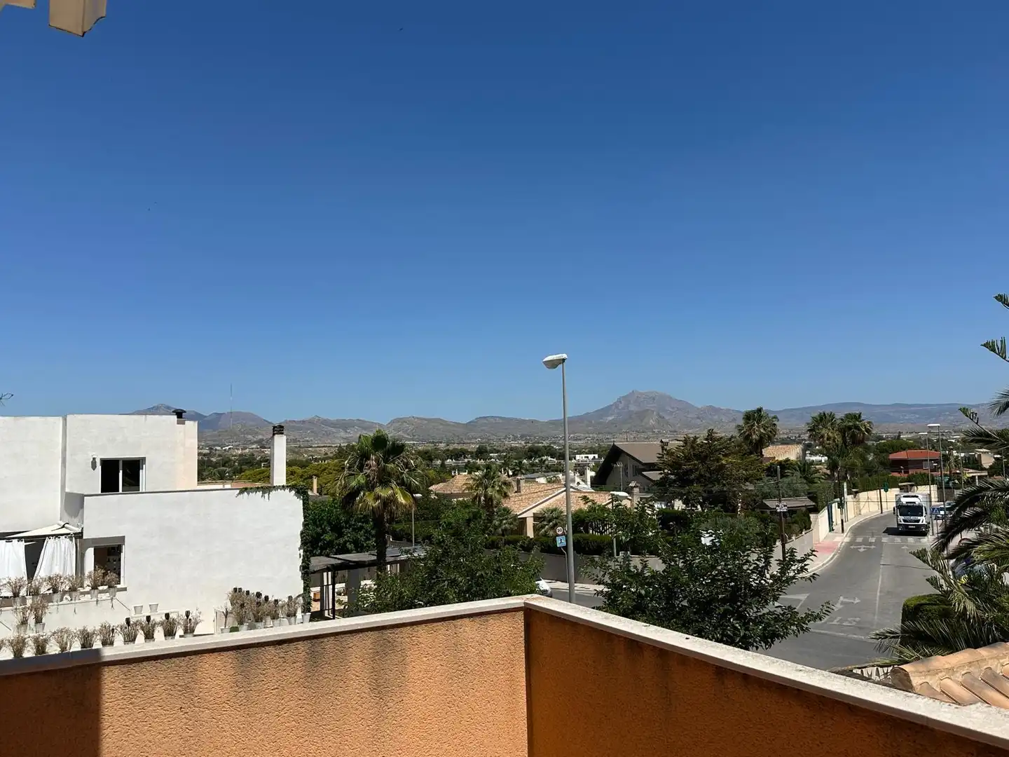 Vista exterior de Casa o chalet en venta en Mutxamel con Aire acondicionado, Calefacción y Jardín privado