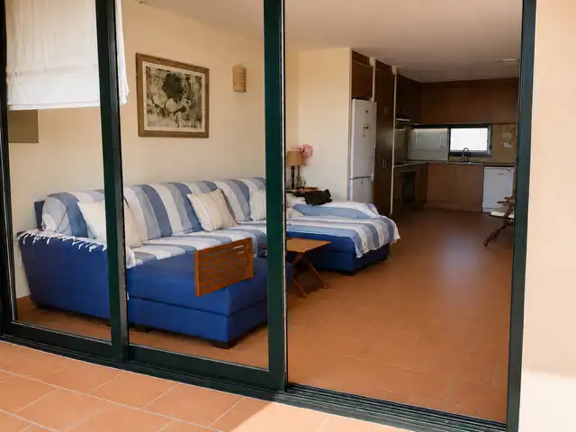 Wohnzimmer von Einfamilien-Reihenhaus zum Verkauf in Maó - Mahón mit Klimaanlage, Privatgarten und Terrasse