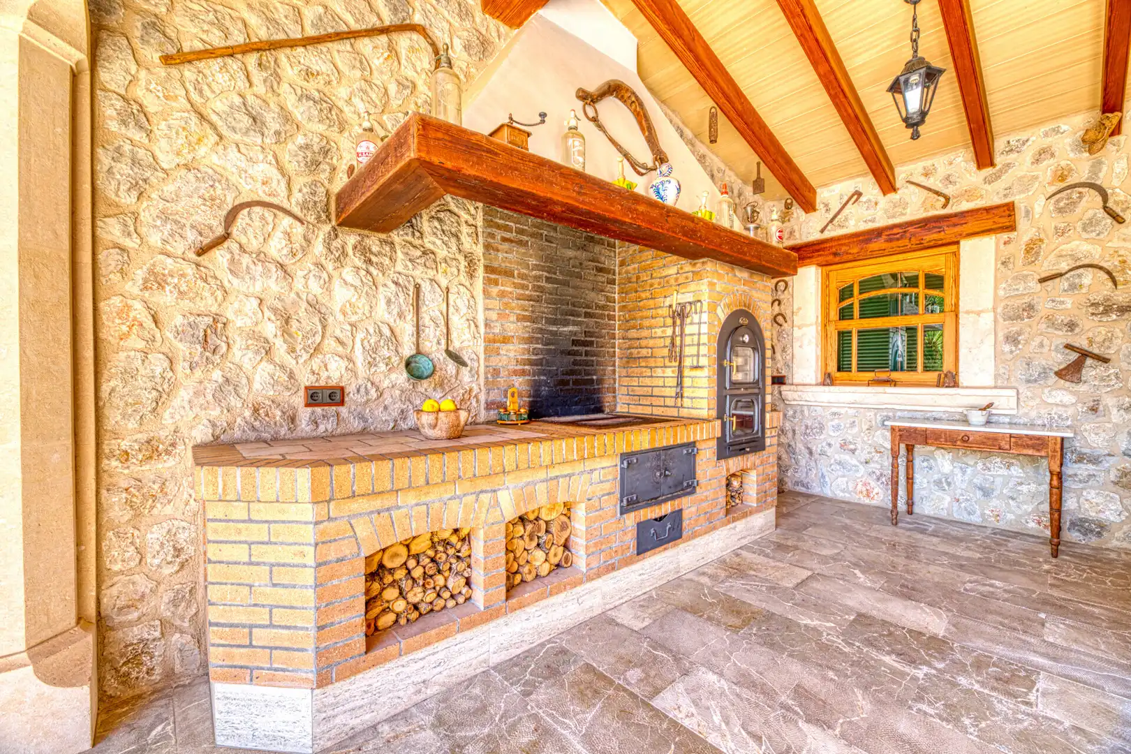 Houses for sale in Calvià  with Private garden