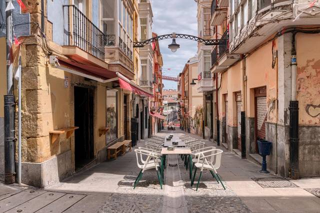 Local comercial en Venta en Calle De Coscojales, 18 en Casco Viejo - Muelle