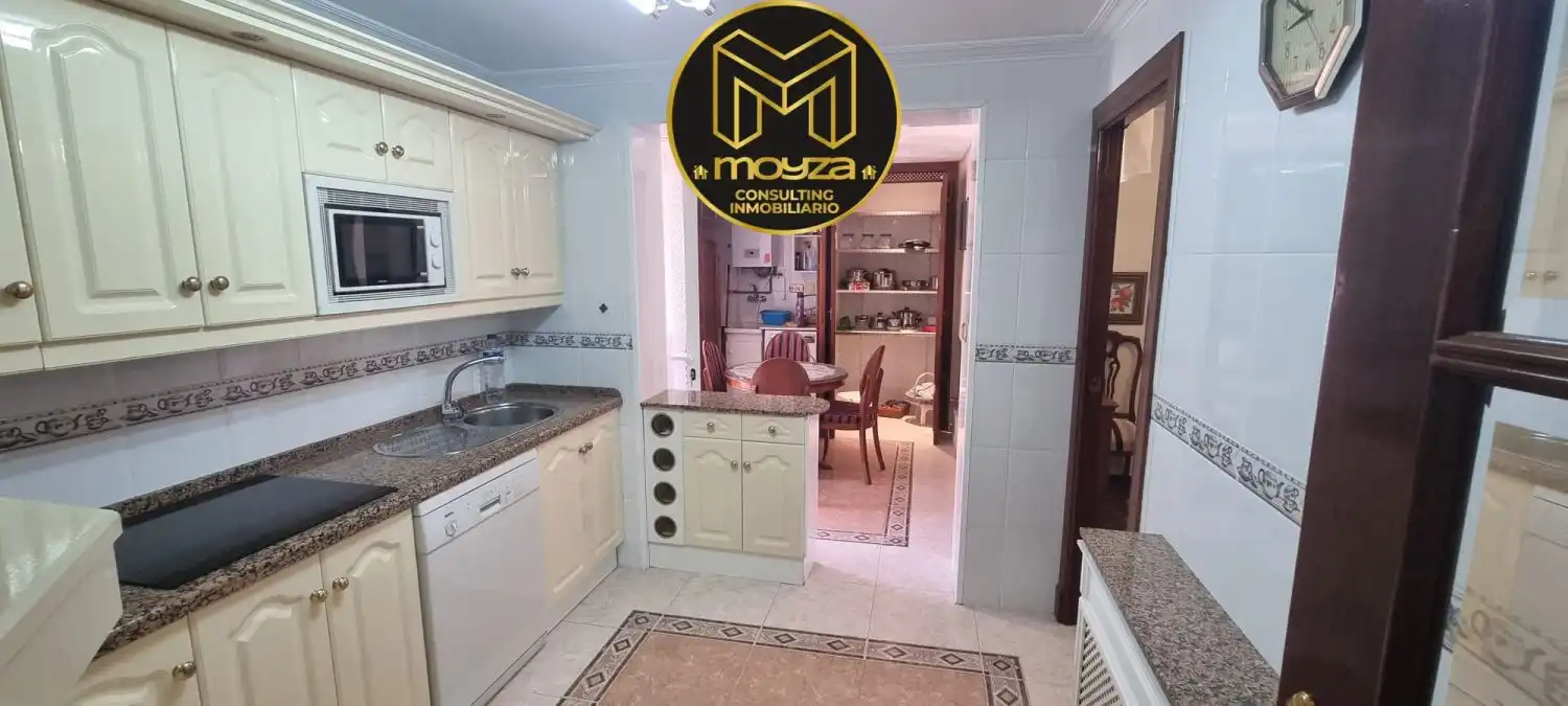 Piso con terraza en venta en Martos, imagen 6