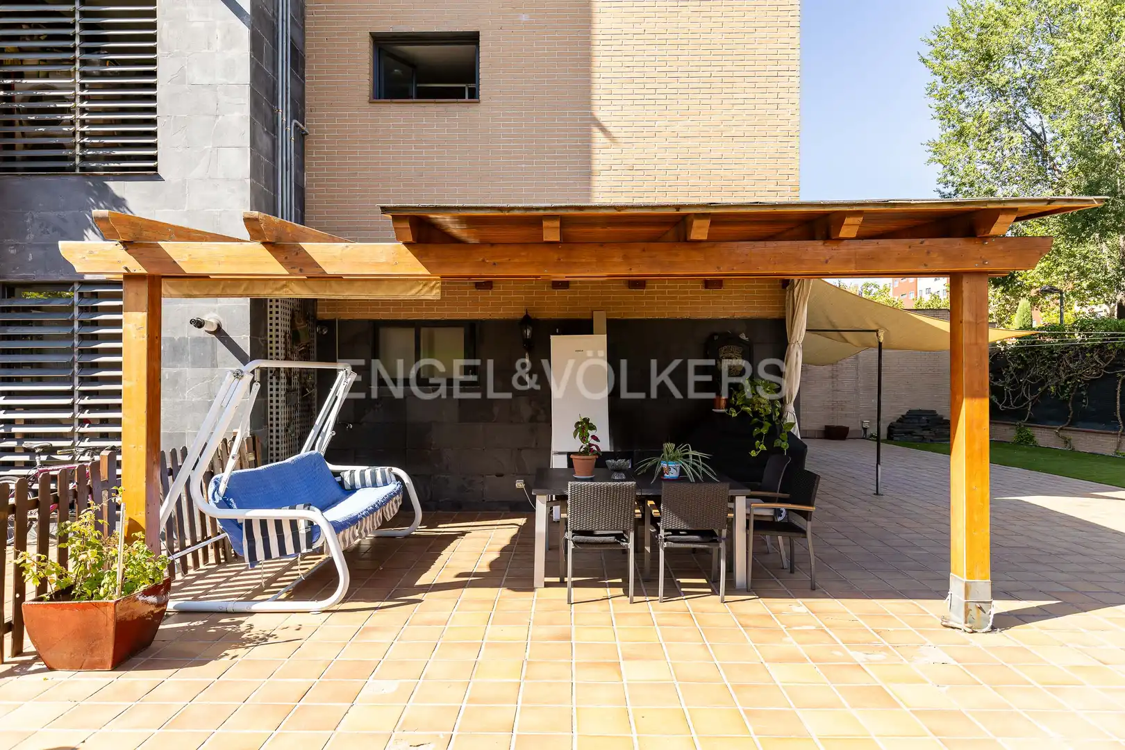 Terraza de Piso en venta en San Sebastián de los Reyes con Aire acondicionado, Calefacción y Jardín privado