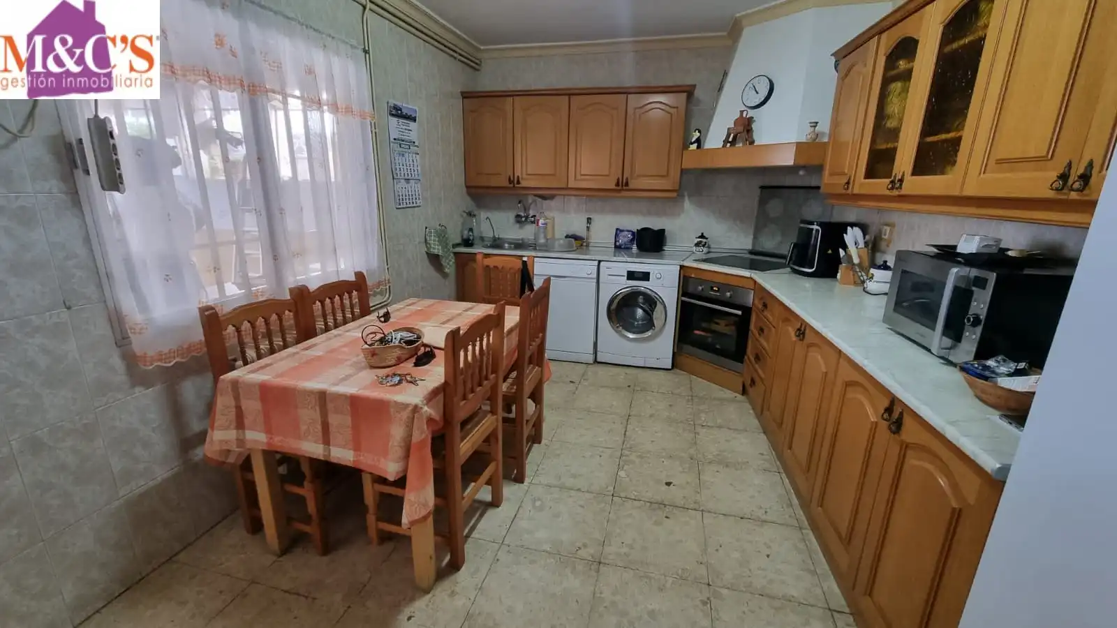 Cuina de Casa o xalet en venda en Puertollano amb Aire condicionat, Terrassa i Traster