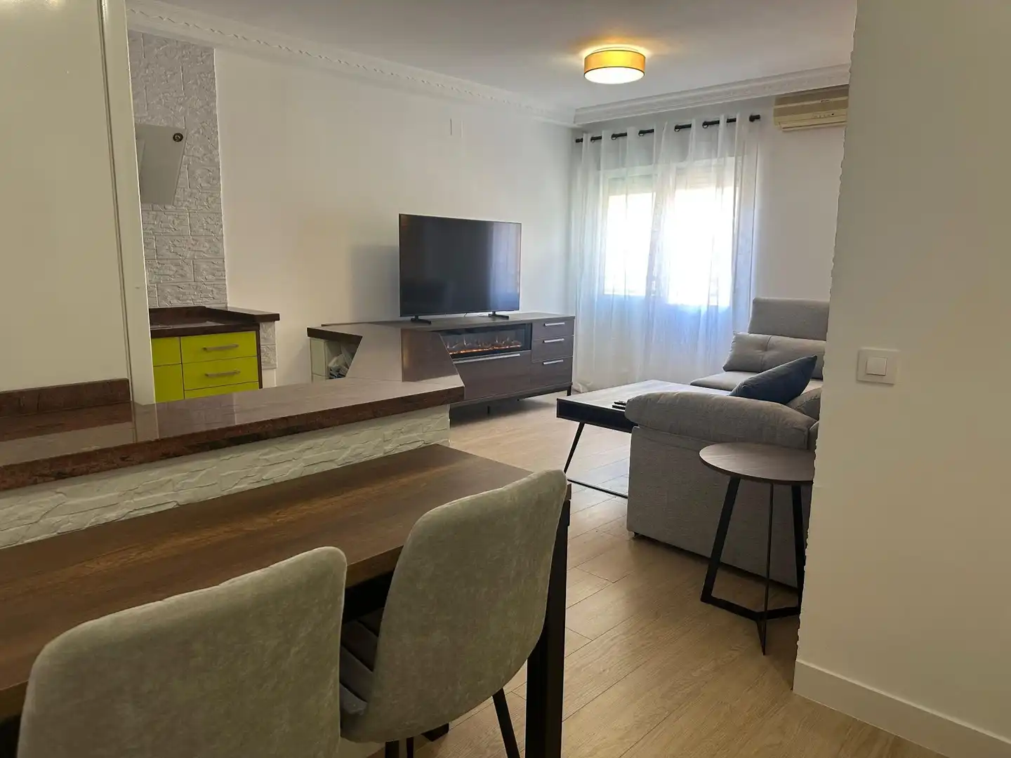 Living room of Flat for rent in Huelva  with Air Conditioner and Furnished