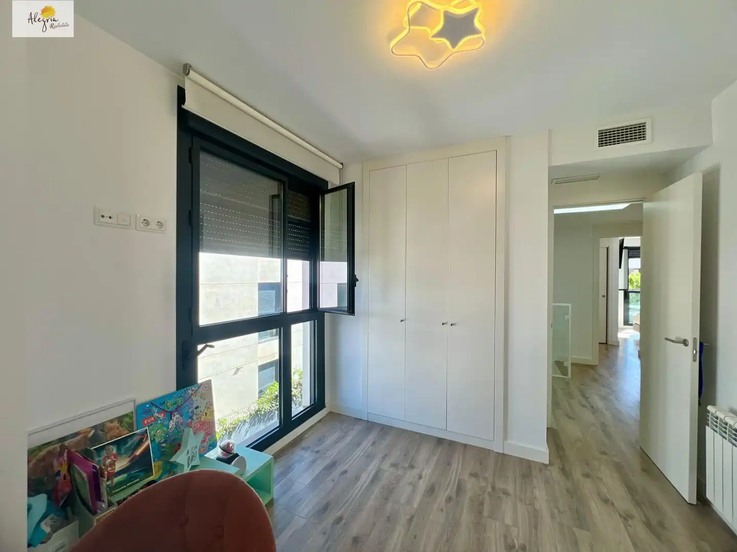 Bedroom of Houses for sale in Bétera  with Air Conditioner, Heating and Private garden
