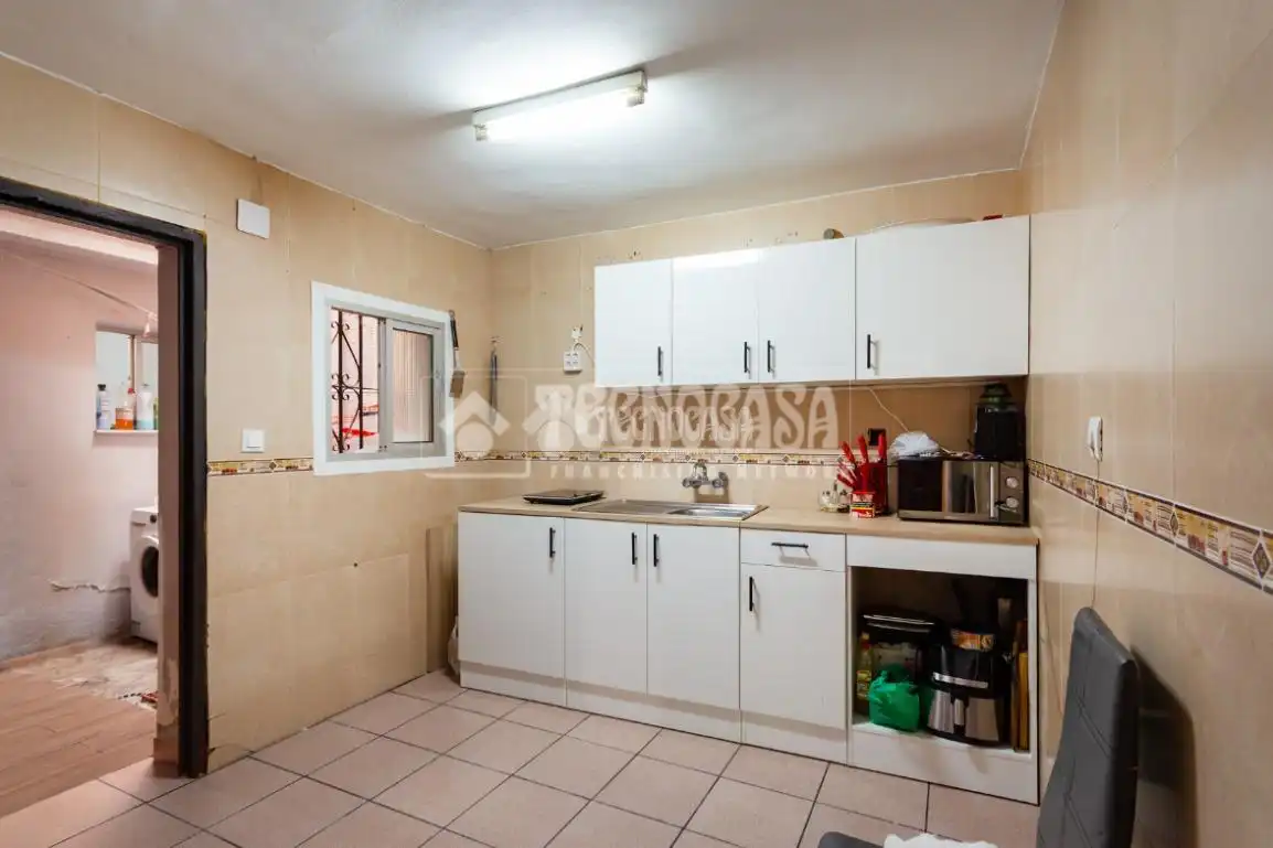 Cocina de Casa adosada en venta en Vélez-Málaga con Terraza, Amueblado y Balcón