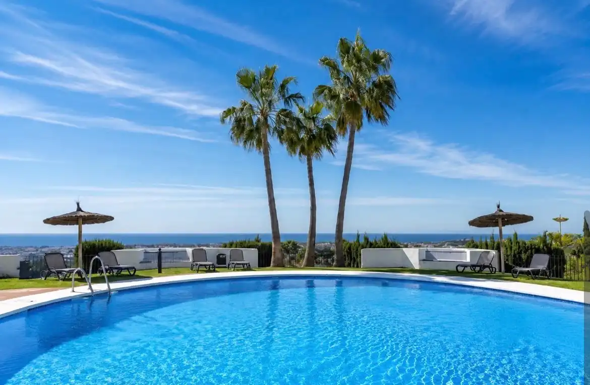 Swimming pool of Flat for sale in Los Arqueros - Puerto del Almendro