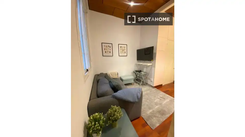 Exterior view of Flat for rent in Madrid  with Air Conditioner, Heating and Furnished