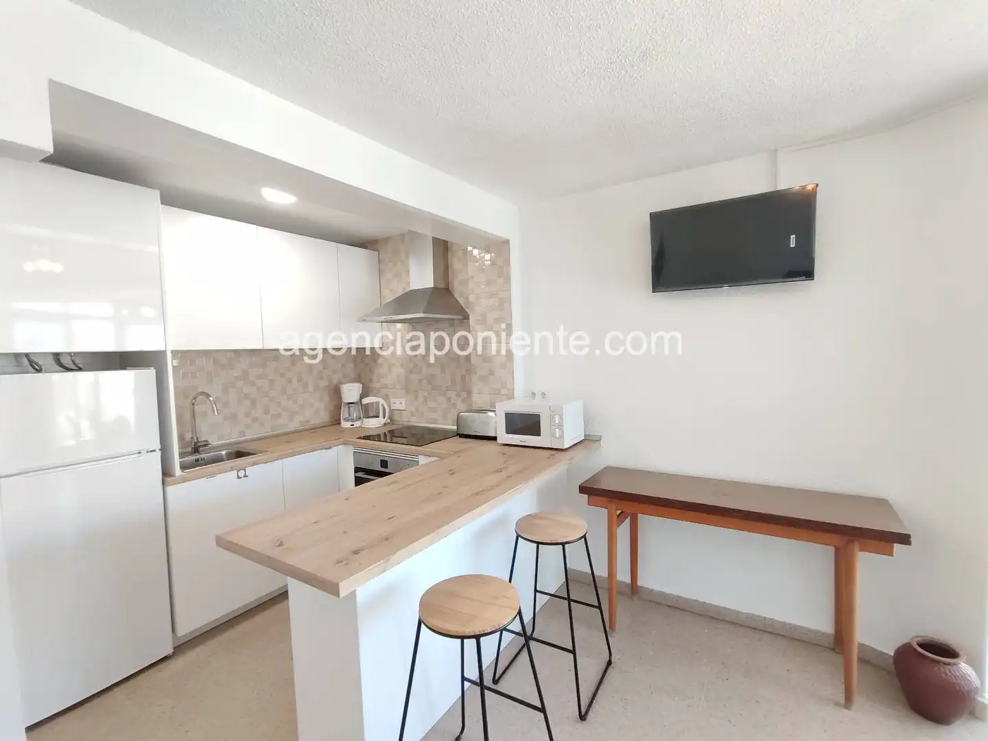 Apartments for rent in Avenida Murtal, Playa Poniente