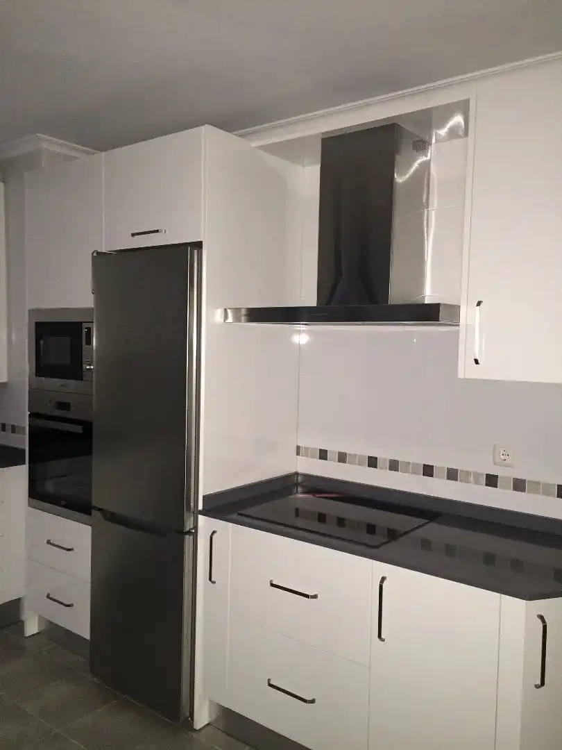 Cocina de Piso en venta en Benavente con Amueblado