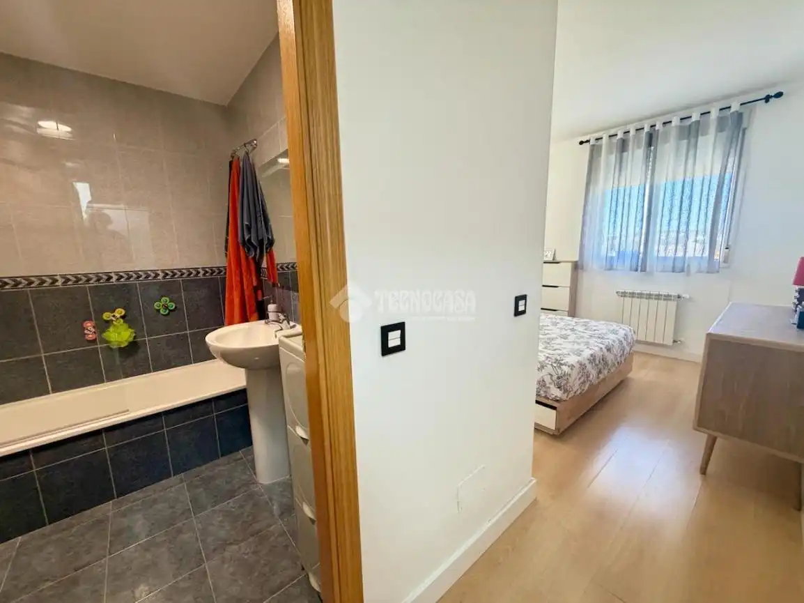 Habitación de Piso en venta en Arganda del Rey con Aire acondicionado, Calefacción y Piscina comunitaria