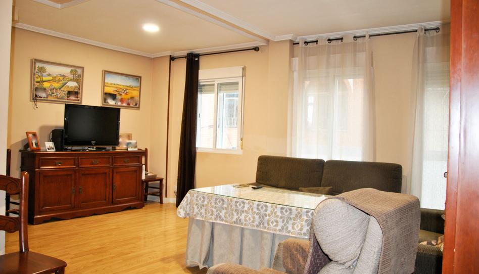 Photo 1 of House or chalet for sale in Calle Cabezabellosa, Miralvalle - Av. Virgen del Puerto - La Data, Cáceres