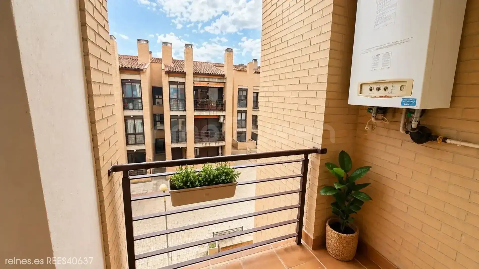Balcony of Flat for sale in La Puebla de Alfindén  with Heating and Terrace