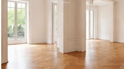 Foto 2 de Piso de alquiler en Zurbano, Almagro, Madrid Capital