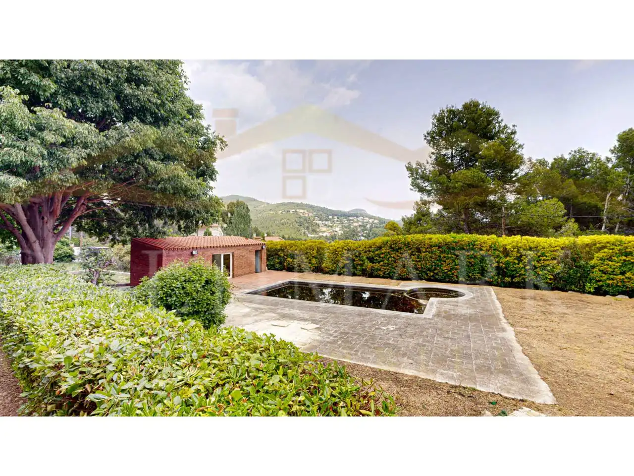 Jardí de Casa o xalet en venda en Corbera de Llobregat amb Aire condicionat, Calefacció i Jardí privat