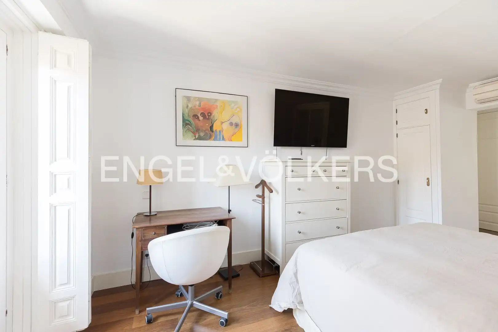 Bedroom of Flat for rent in Madrid  with Air Conditioner, Heating and Balcony