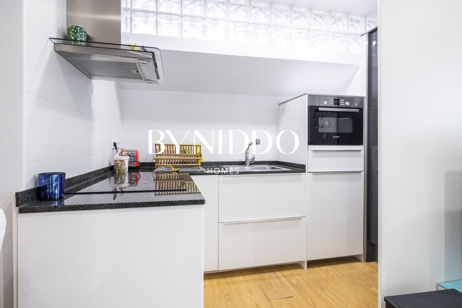 Cuina de Àtic en venda en Sant Cugat del Vallès amb Aire condicionat, Calefacció i Parquet