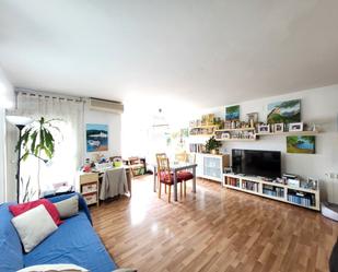 Living room of Flat for sale in Esparreguera  with Air Conditioner, Terrace and Community pool