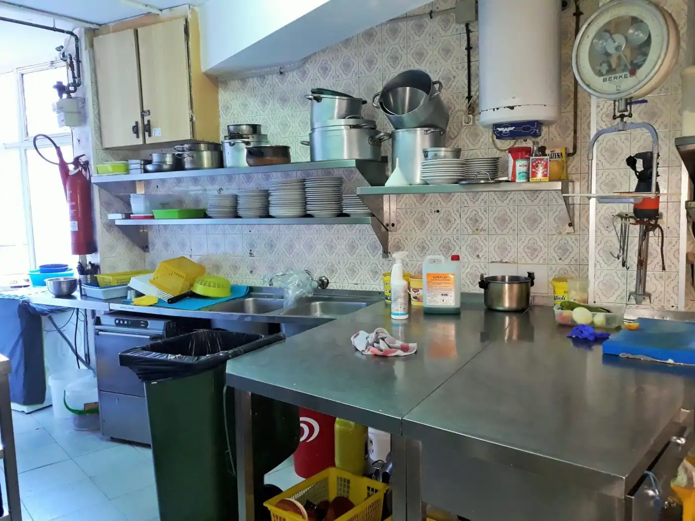 Cocina de Local en venta en Cunit con Terraza