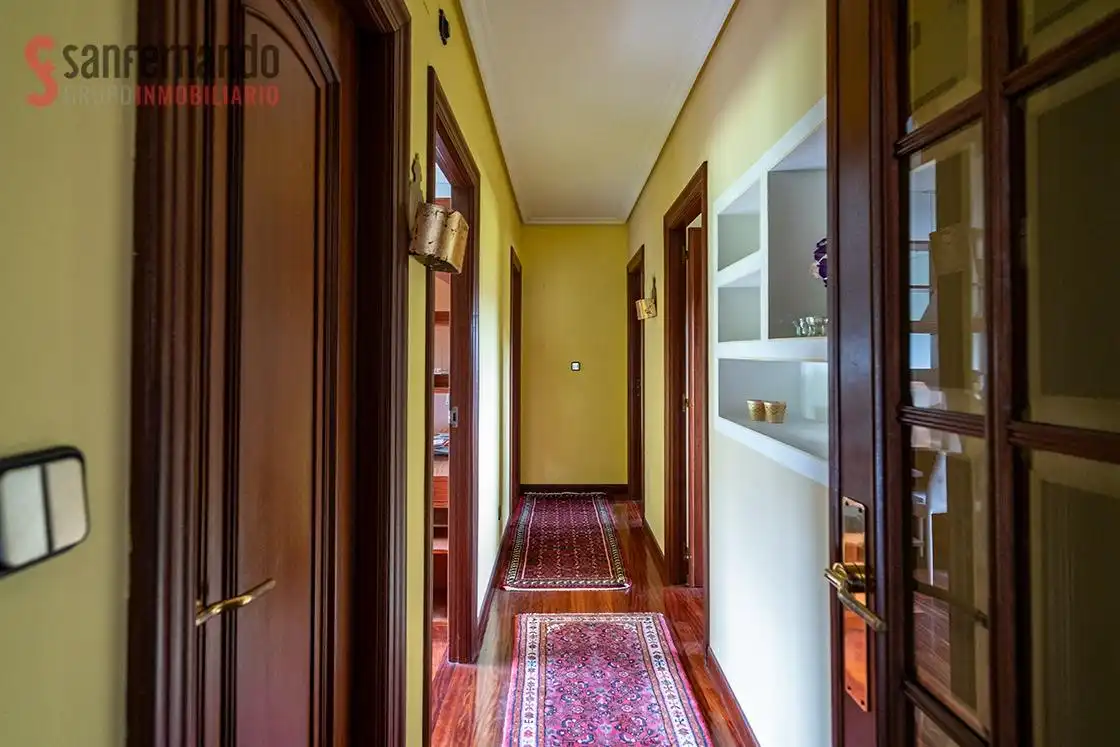 Casa o chalet en venta en Torrelavega  con Calefacción, Jardín privado y Terraza