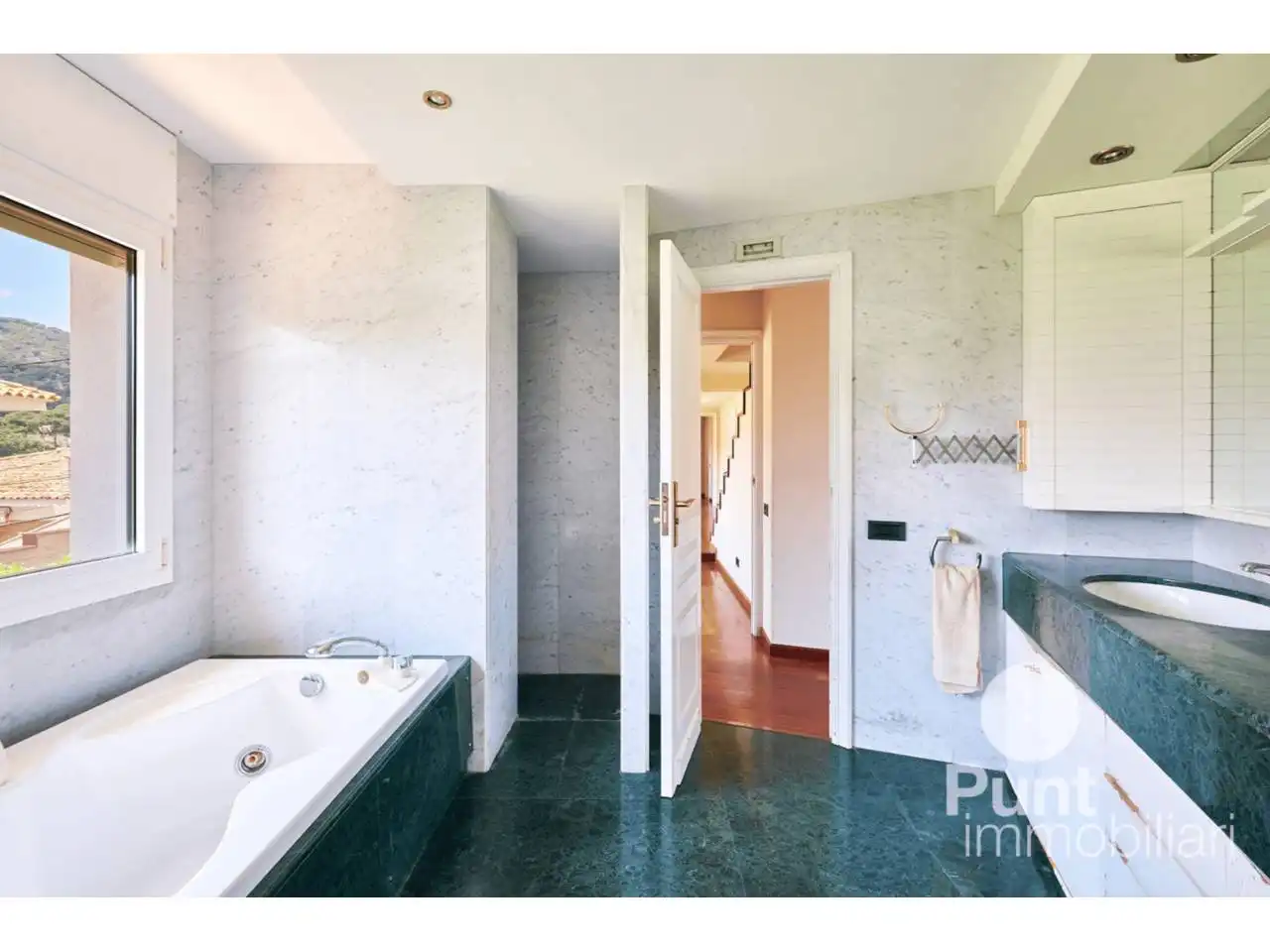 Baño de Casa o chalet en venta en Premià de Dalt con Aire acondicionado, Calefacción y Jardín privado
