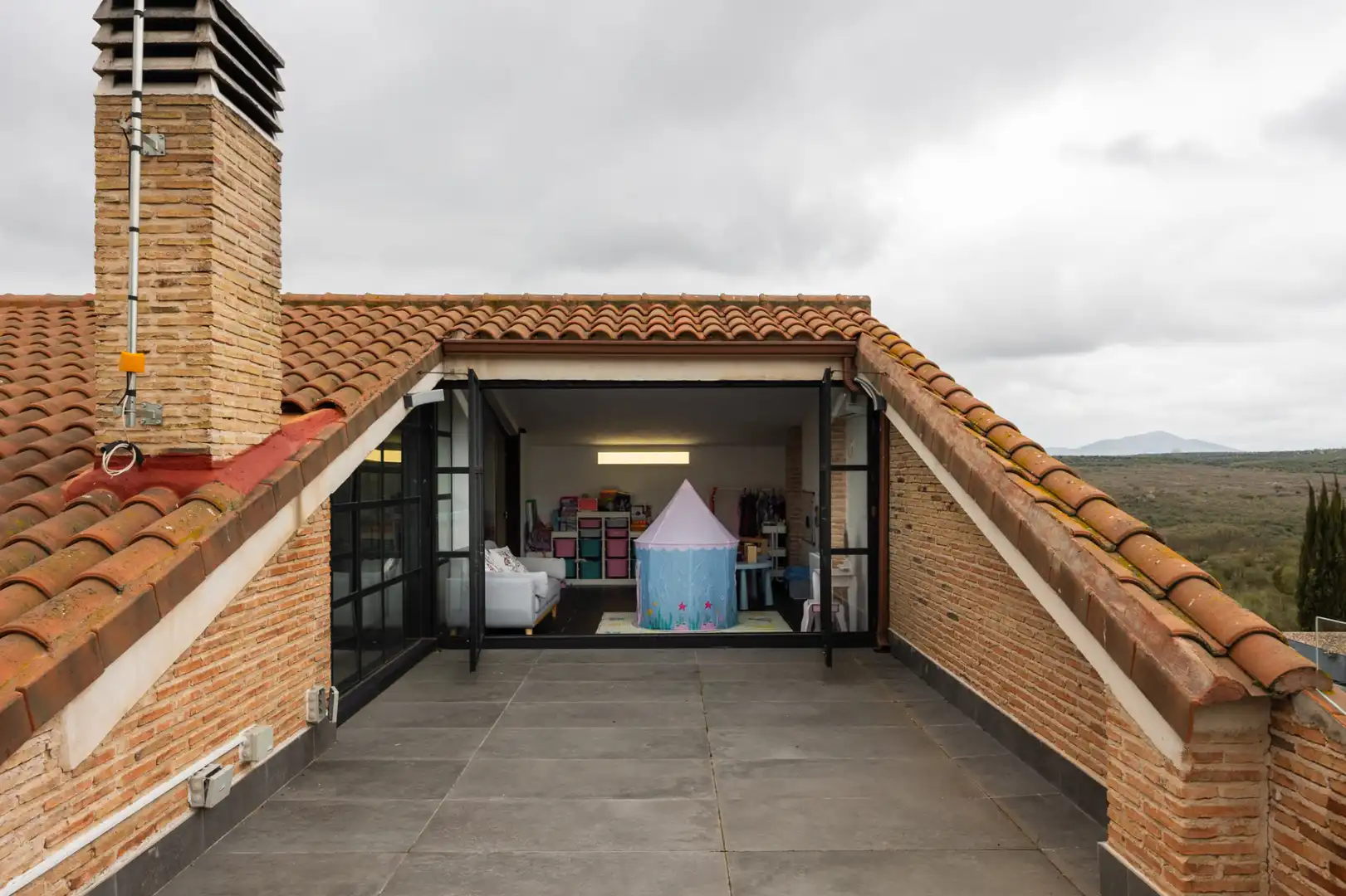Vista exterior de Casa o chalet en venta en Layos con Aire acondicionado, Calefacción y Jardín privado