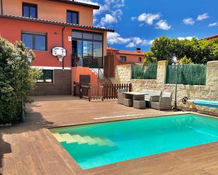 Piscina de Casa o xalet en venda en Segovia Capital amb Calefacció, Jardí privat i Terrassa