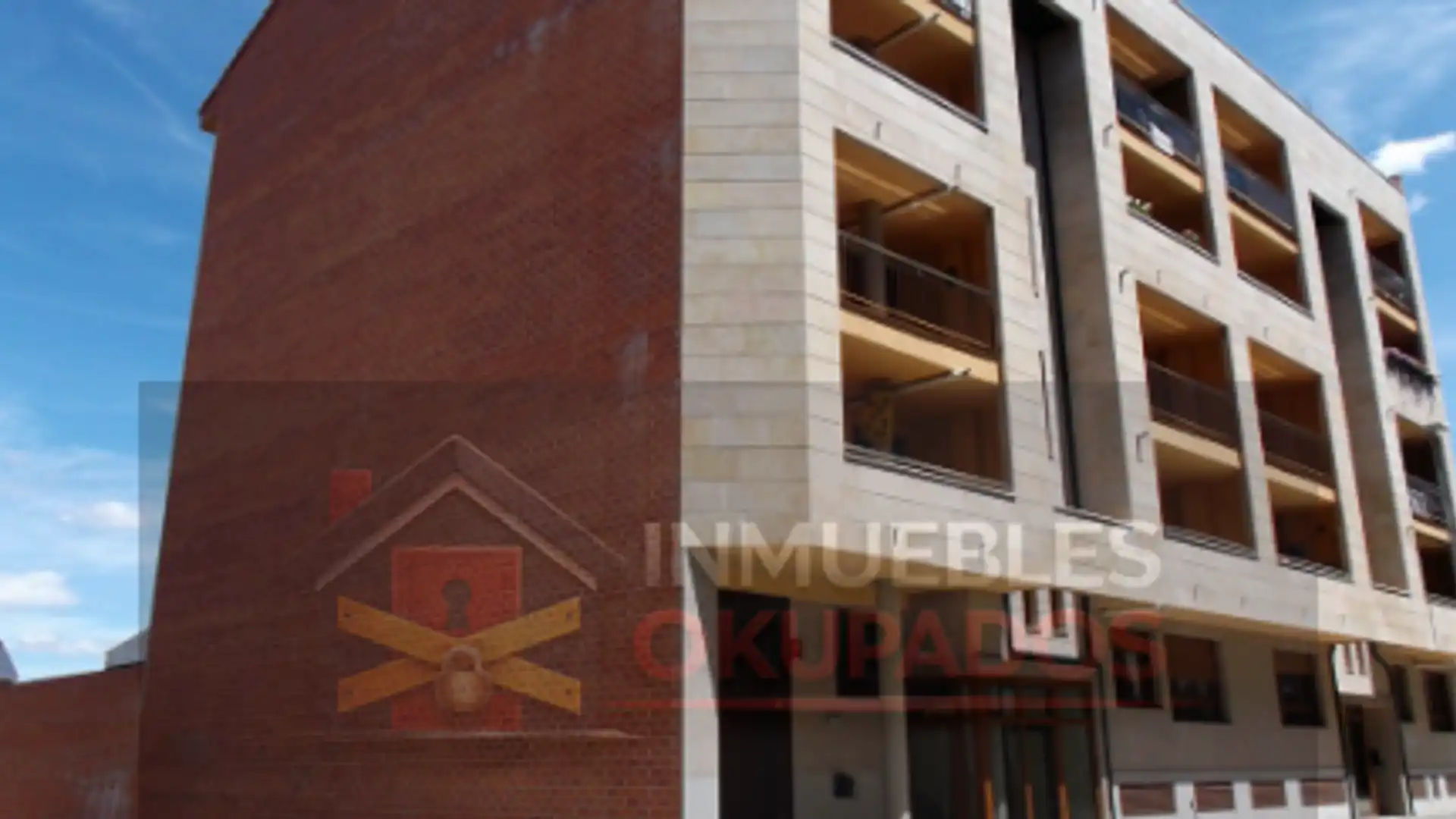 Exterior view of Flat for sale in Valencia de Don Juan  with Storage room