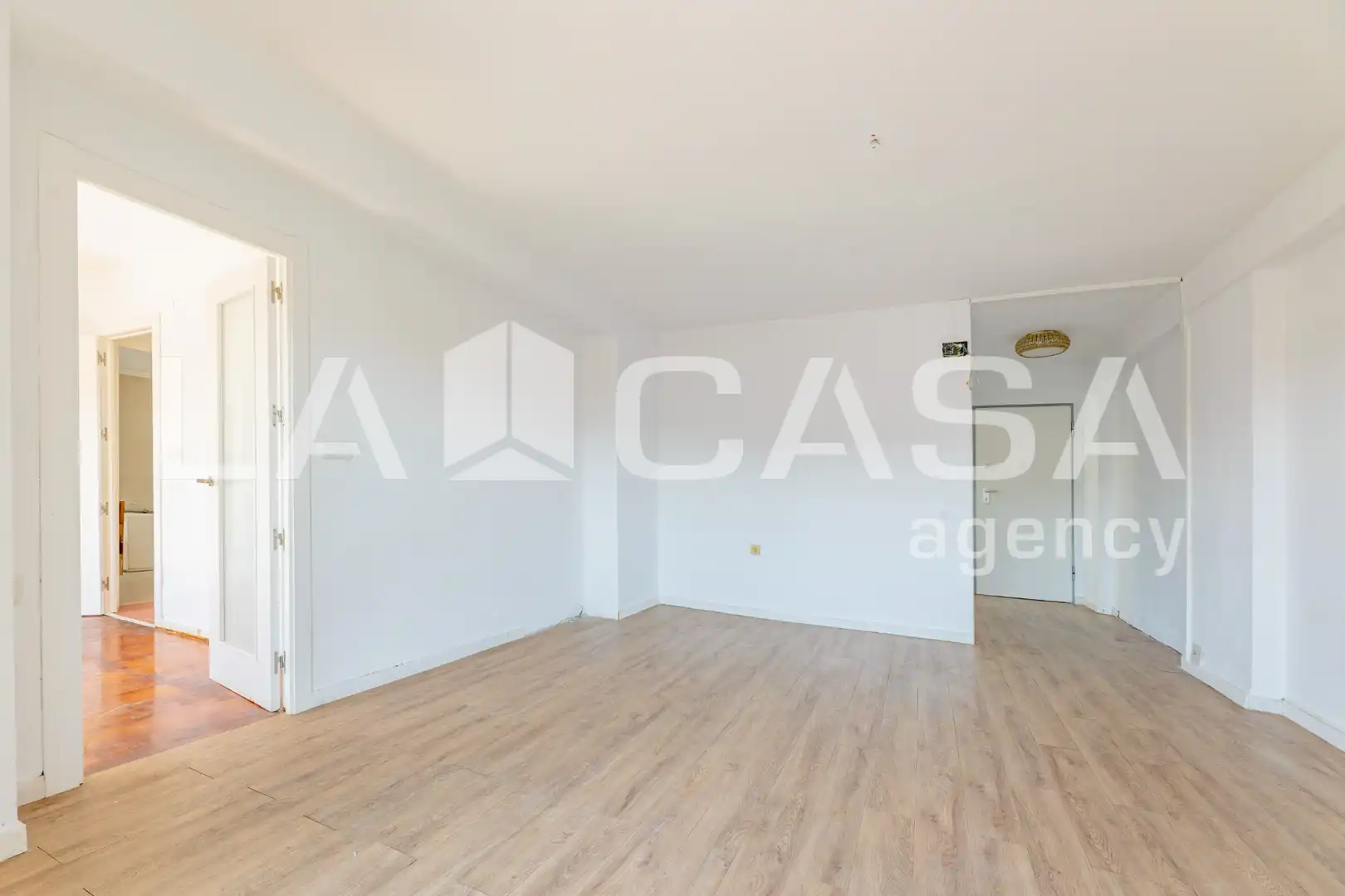 Flat with terrace for sale in Avinguda de Blasco Ibáñez, imagen 4