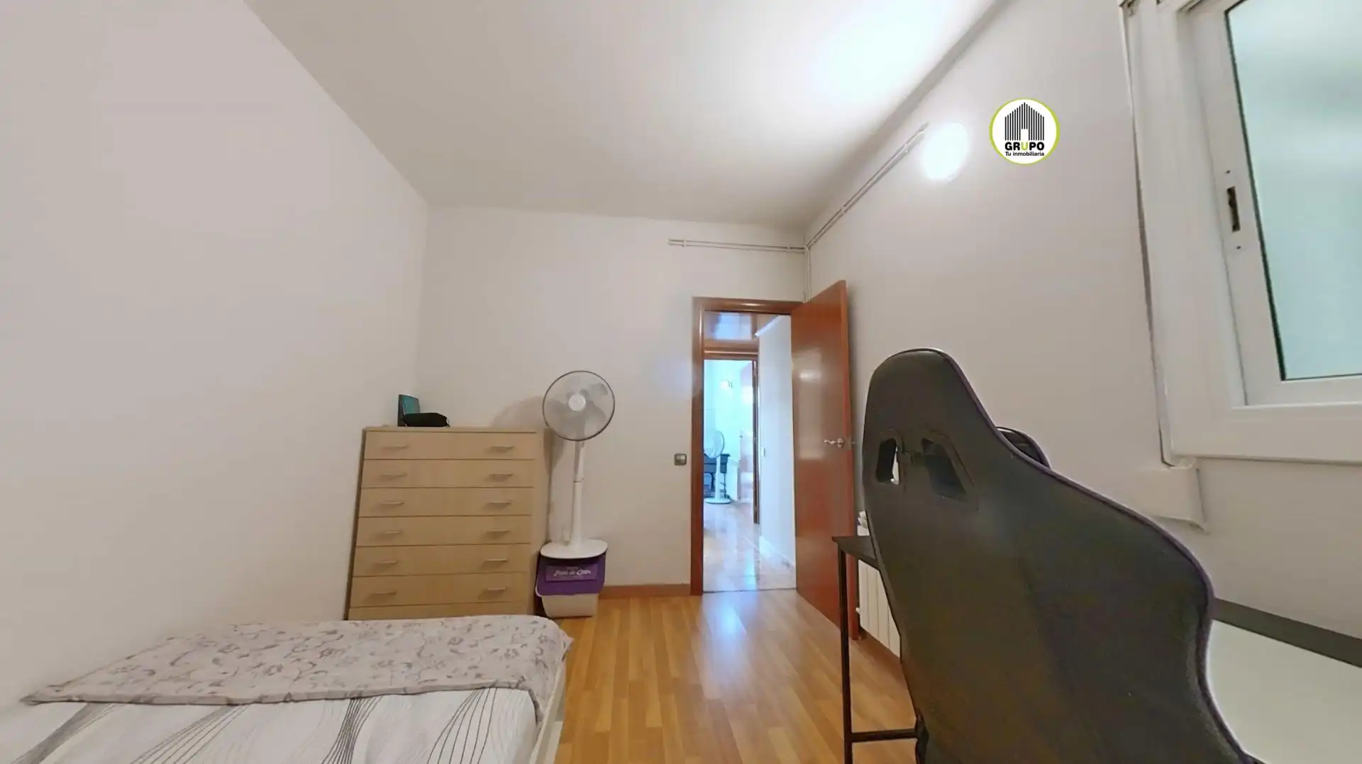 Schlafzimmer von Wohnung zum Verkauf in Esplugues de Llobregat mit Klimaanlage, Heizung und Balkon