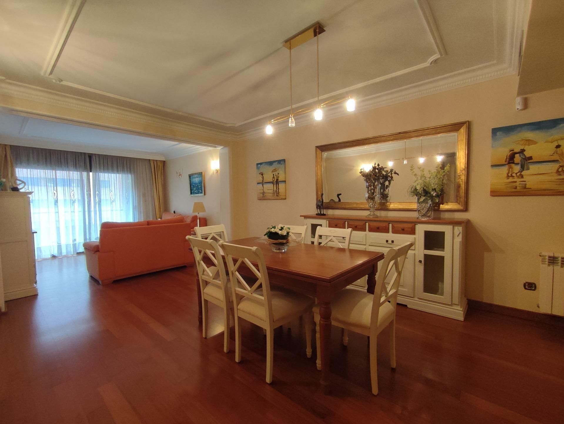 Comedor de Piso en venta en  Tarragona Capital con Calefacción, Parquet y Terraza