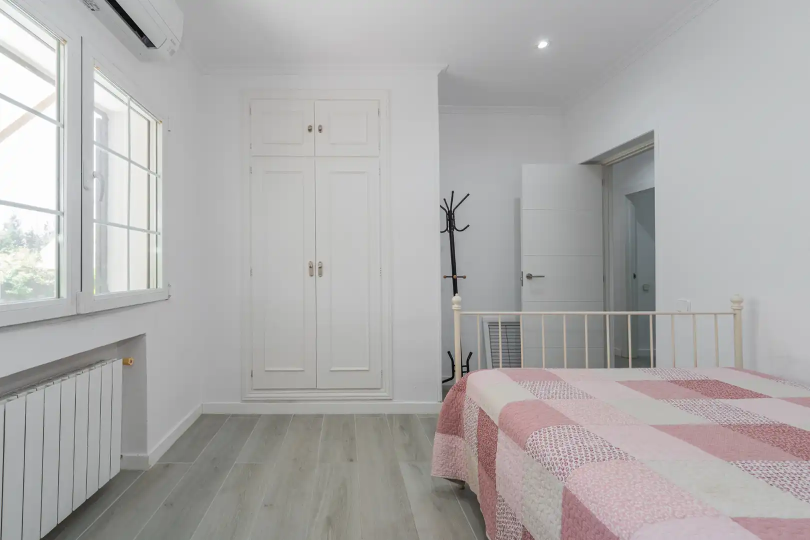 Habitación de Casa o chalet en venta en San Agustín del Guadalix con Aire acondicionado, Calefacción y Jardín privado
