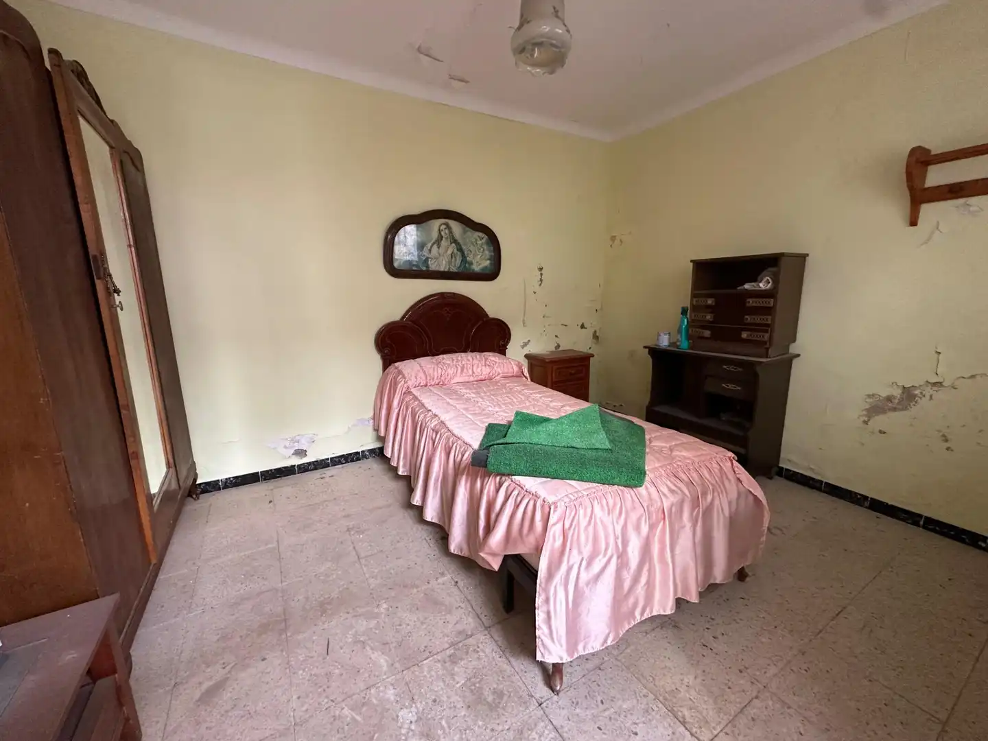 Dormitori de Casa o xalet en venda en Marchena