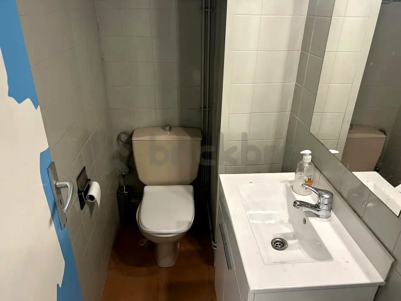 Baño de Oficina de alquiler en Barcelona con Aire acondicionado y Calefacción