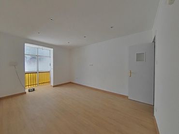 Piso con ascensor en venta en Av de la Unitat