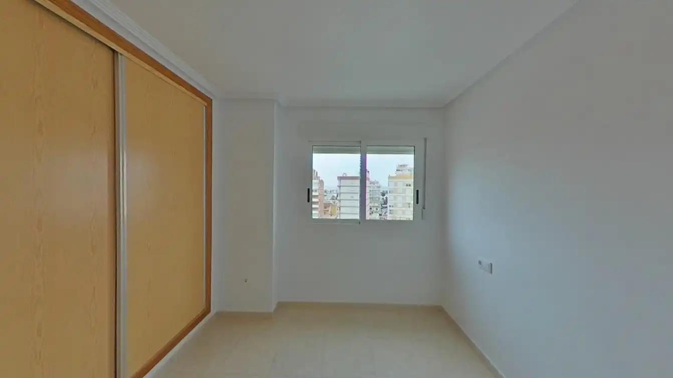 Habitación de Piso en venta en Torrevieja con Piscina