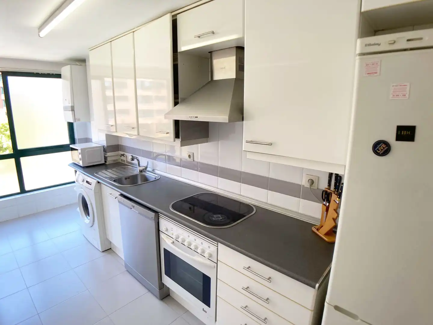 Cuina de Pis de lloguer en Madrid amb Aire condicionat, Calefacció i Parquet