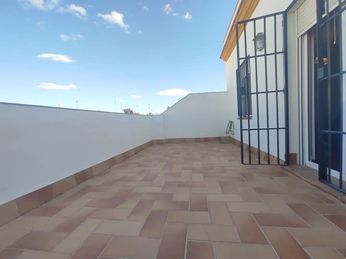 Terrace of Apartments for rent in Dos Hermanas  with Air Conditioner, Heating and Terrace