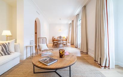 Living room of Flat for sale in  Madrid Capital  with Air Conditioner, Heating and Storage room