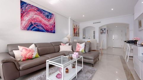 Foto 5 de Planta baja en venta en Los Arqueros - Puerto del Almendro, Benahavís