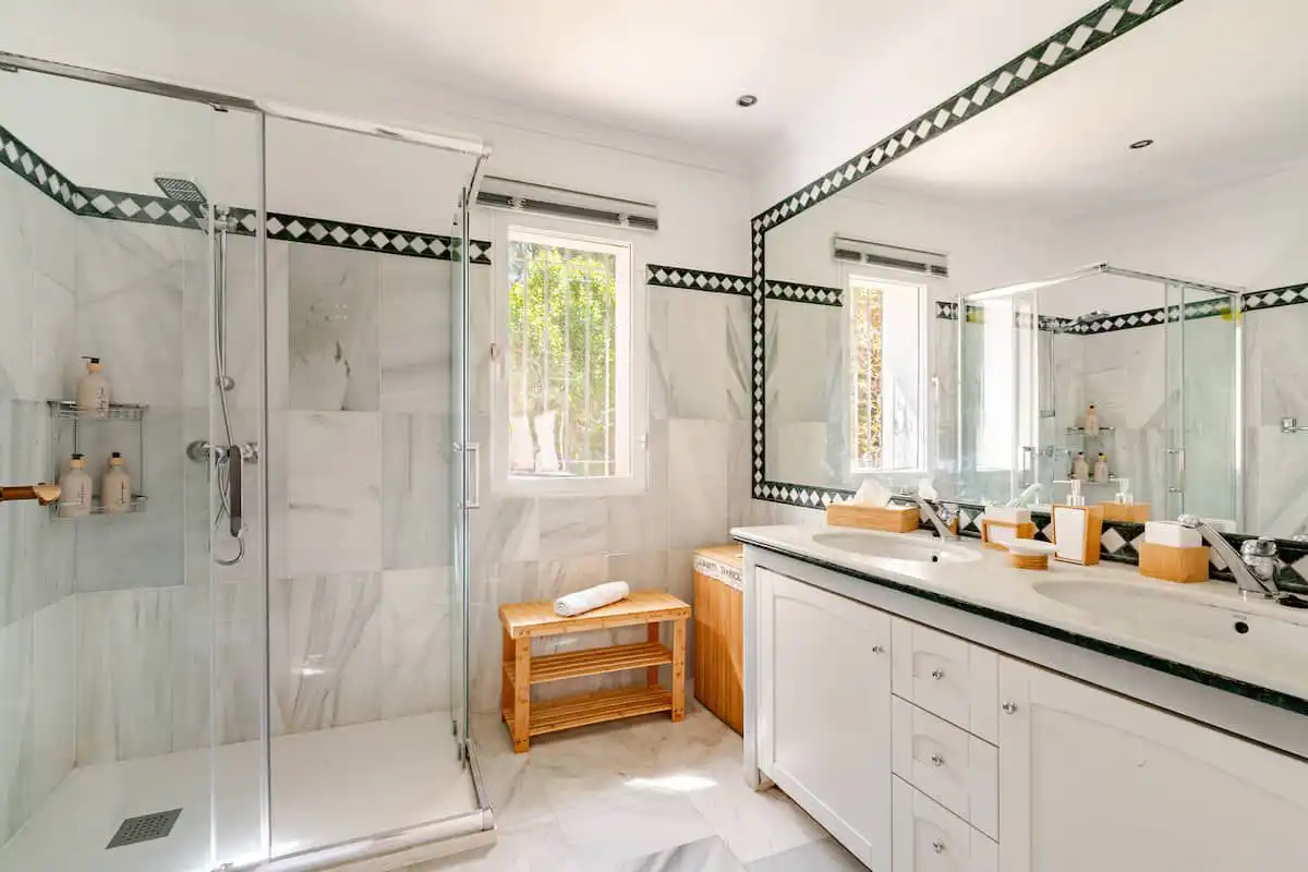 Bathroom of Houses for rent in Marbella