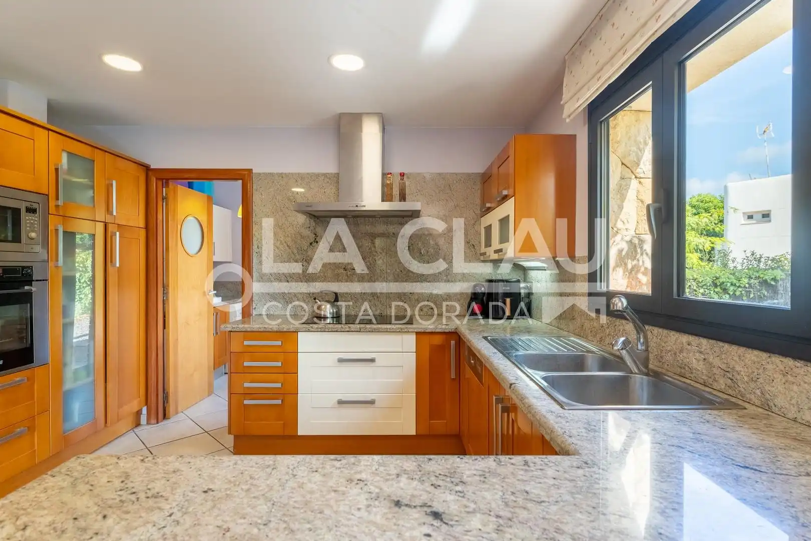 Cocina de Casa o chalet en venta en Tarragona con Calefacción, Jardín privado y Terraza