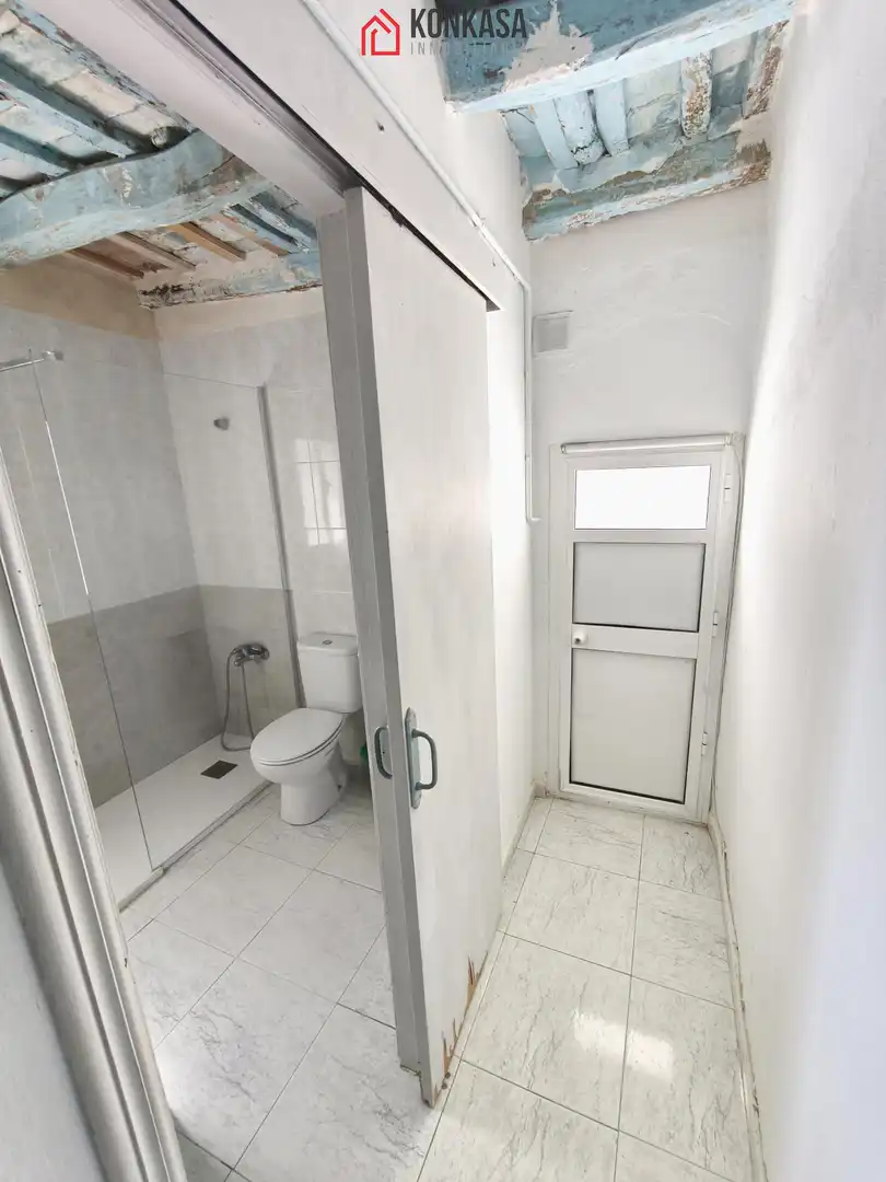 Baño de Piso en venta en Arcos de la Frontera con Aire acondicionado, Terraza y Trastero
