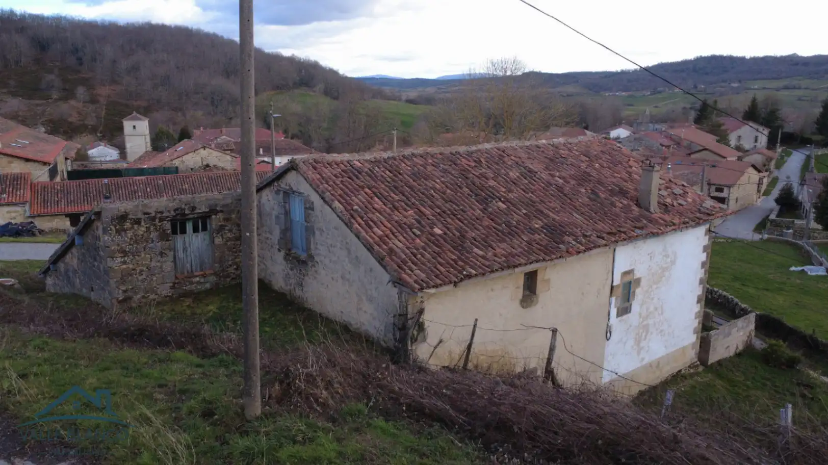 Vista exterior de Casa o chalet en venta en Valle de Valdebezana